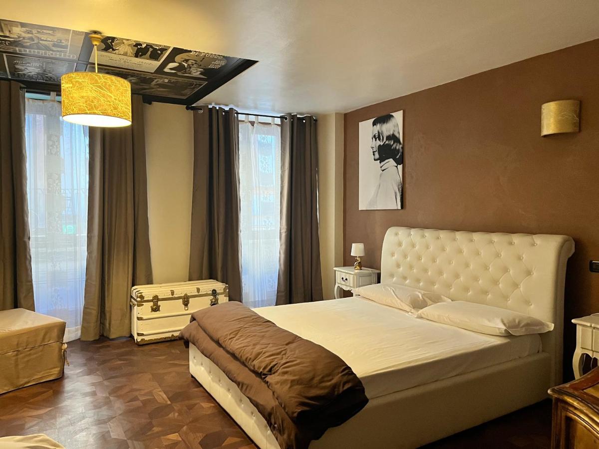 Double Room 2 Extra Beds