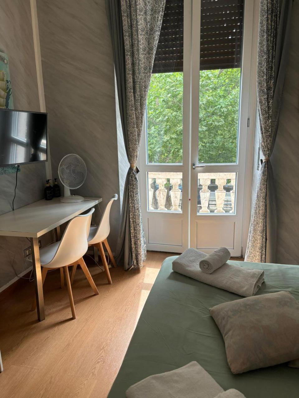 Double Room,1679584110:JPEG