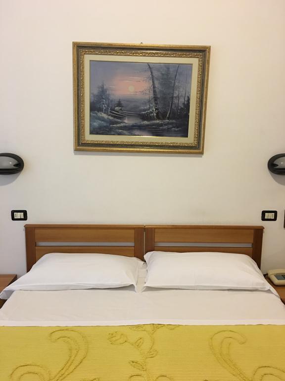 Triple Room,444278259:JPEG