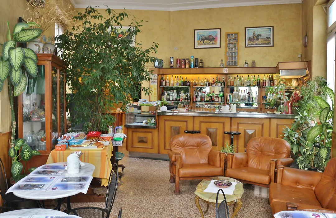 Hotel Rey-1