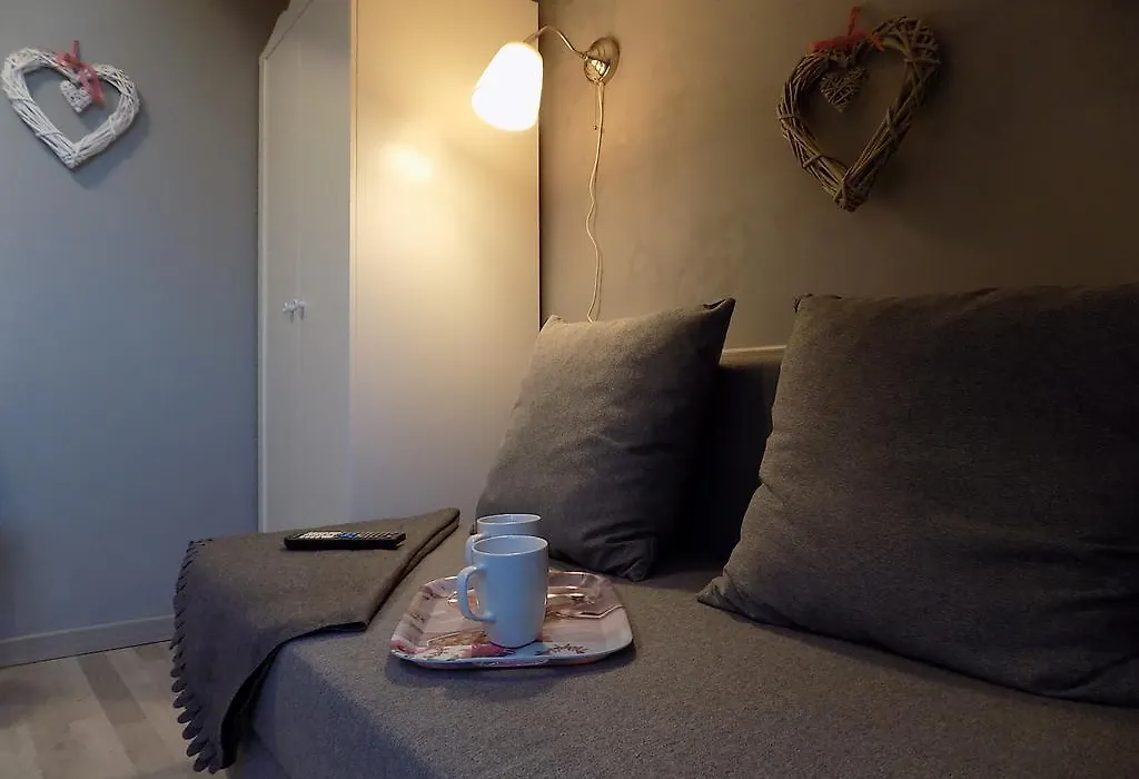 La Petite-1