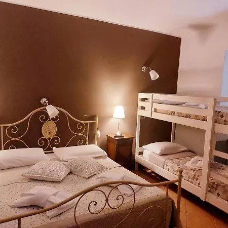 La Casina Del Grillo-2