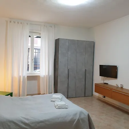Apartment Silvia-Metro Rivoli&Free Private Parking-3