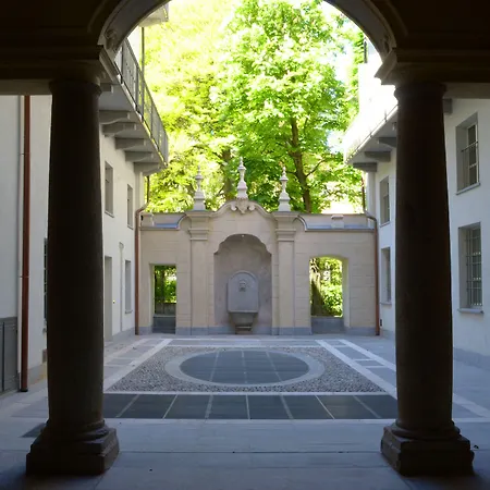 Palazzo Del Carretto-Art Apartments&Guesthouse-2