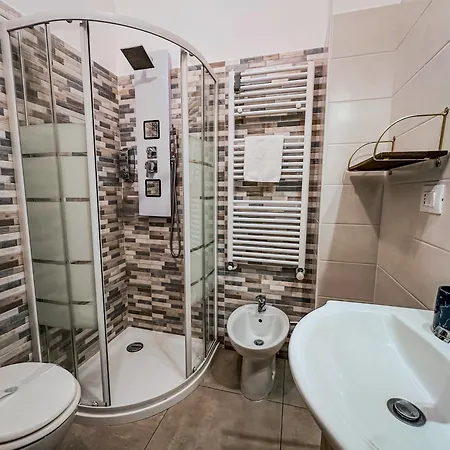 2 Suite Matrimoniali - 2 Bagni - Self Check-In-3