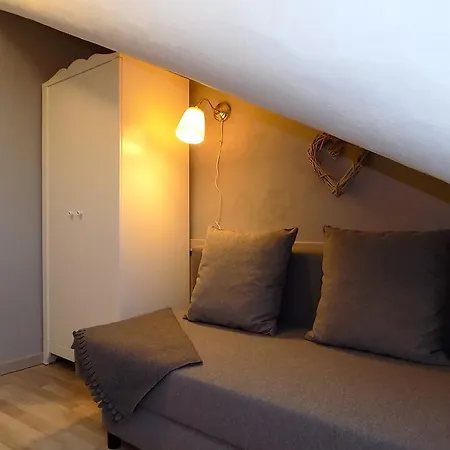 La Petite-3