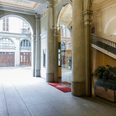 Casa delle colonne - grande immobile di design-2